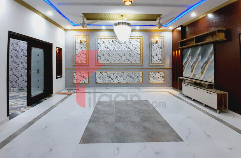 10 Marla House for Sale in Phase 2, Nasheman-e-Iqbal, Lahore