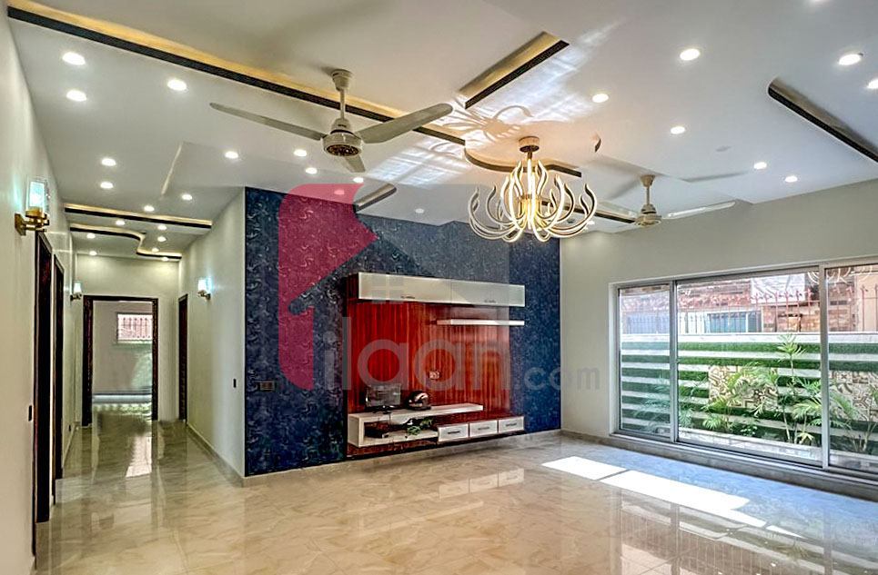 1 Kanal House for Rent in Phase 8 - Air Avenue, DHA Lahore