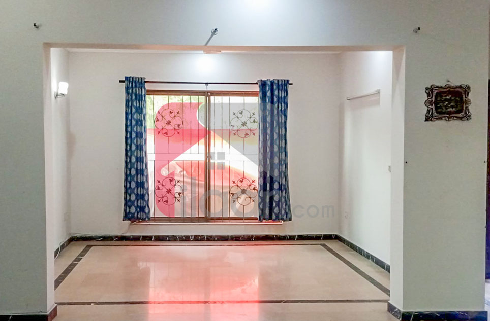 10 Marla House for Rent (Ground Floor) in Phase 8 - Air Avenue, DHA Lahore
