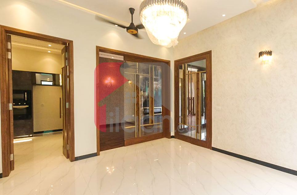 1 Kanal House for Sale in Phase 7, DHA Lahore