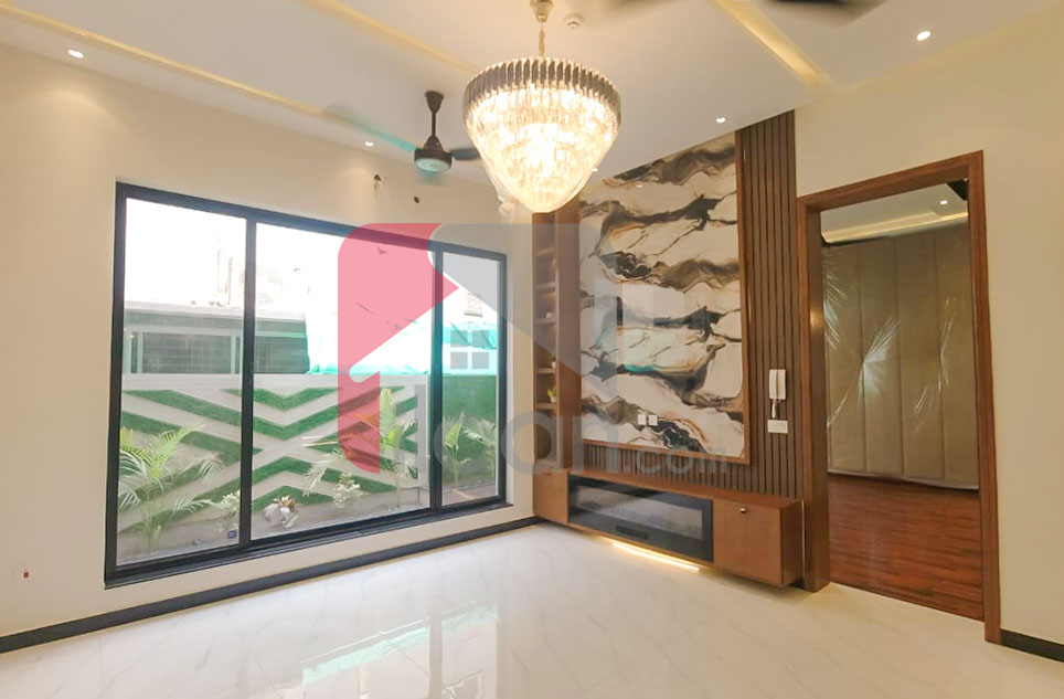 1 Kanal House for Sale in Phase 7, DHA Lahore