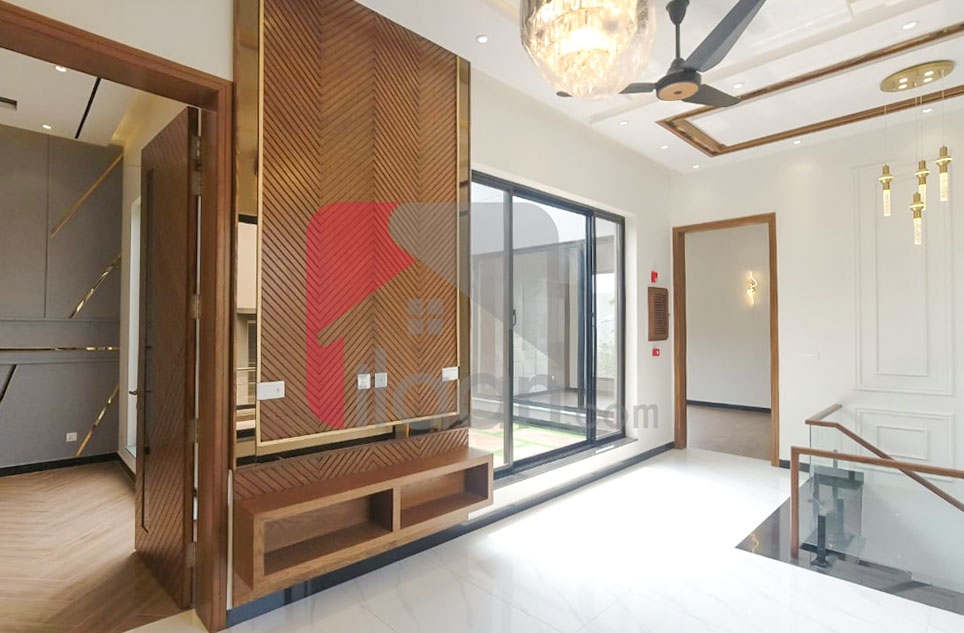 1 Kanal House for Sale in Phase 7, DHA Lahore