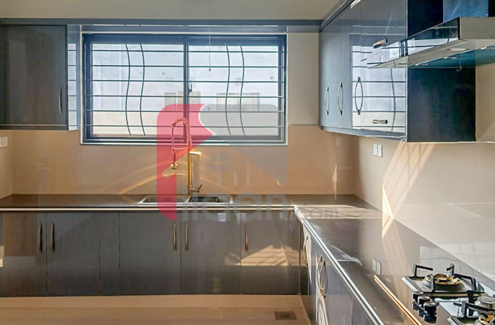 1 Kanal House for Sale in Block P, Phase 7, DHA Lahore