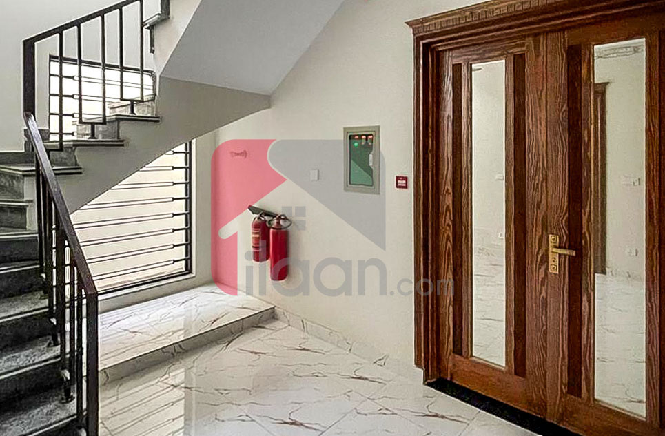 10 Marla House for Sale in Block Z, Phase 6, DHA Lahore