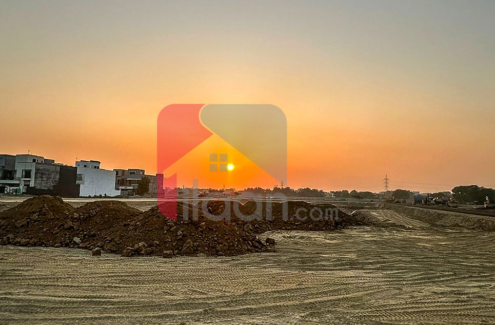10 Marla Commercial Plot for Sale in Down Town Commercial, Sector E, Bahria Town, Lahore