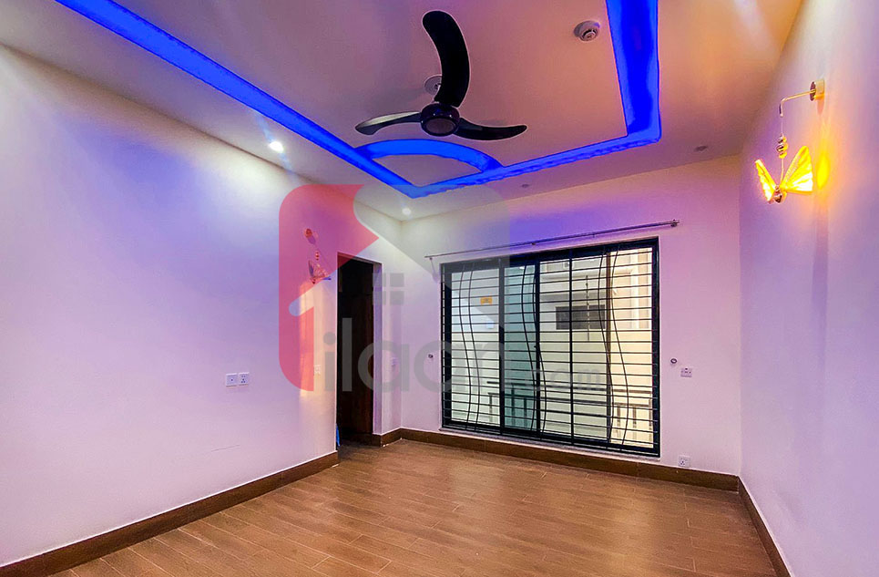 1 Kanal House for Rent in Phase 8 - Commercial Broadway, DHA Lahore