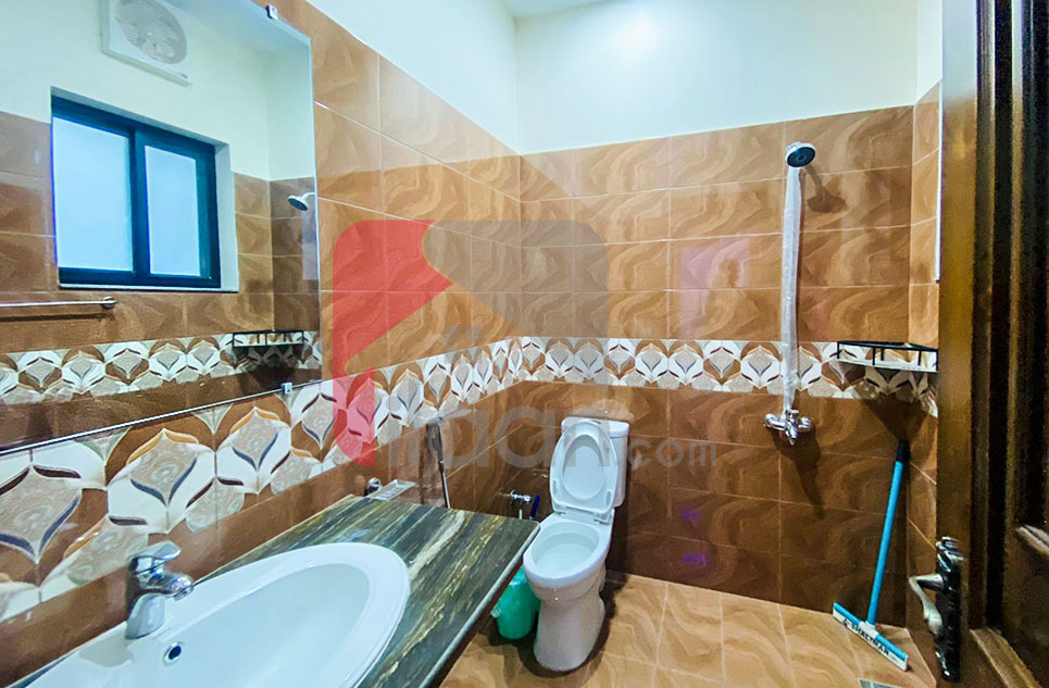 1 Kanal House for Rent in Phase 8 - Commercial Broadway, DHA Lahore