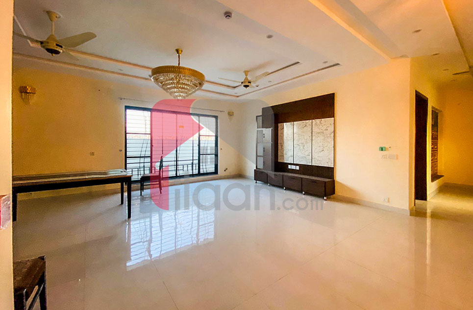 1 Kanal House for Rent in Phase 8 - Commercial Broadway, DHA Lahore