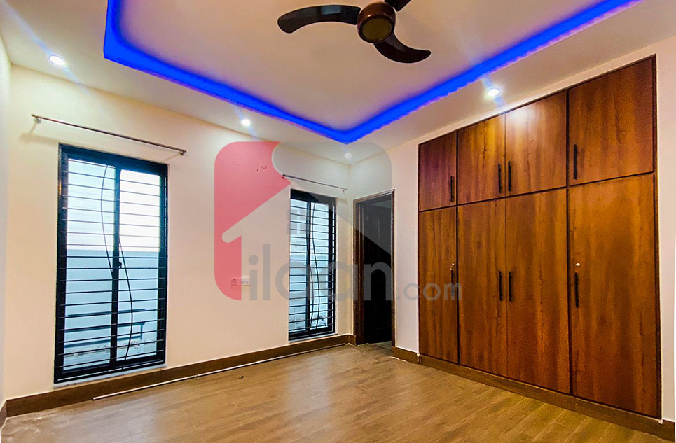 1 Kanal House for Rent in Phase 8 - Commercial Broadway, DHA Lahore