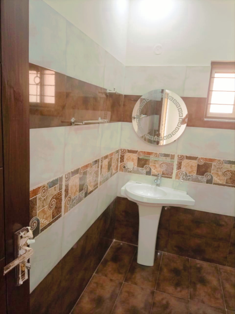 5 marla house for sale in Rahbar - Phase 2 DHA Lahore