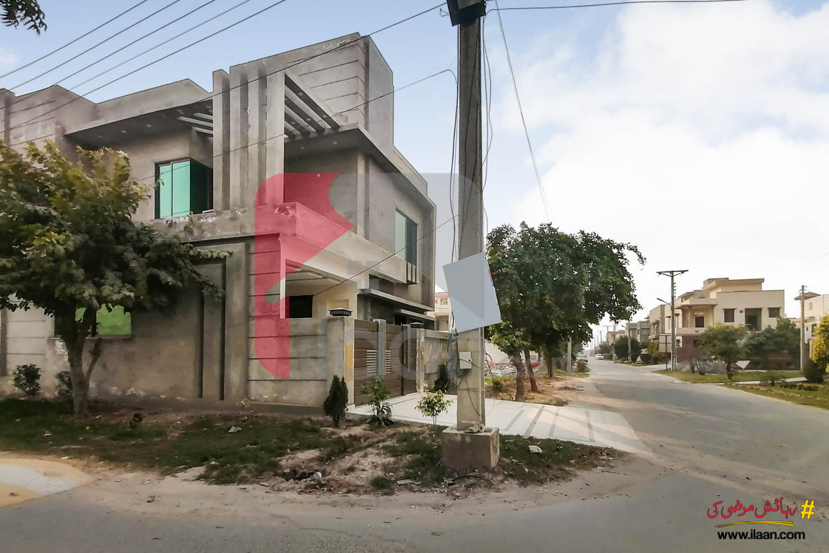 10 marla plot for sale in Canal Garden Lahore