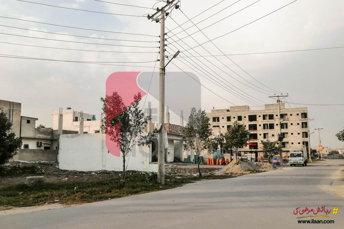 2 kanal plot for sale in Canal Garden Lahore
