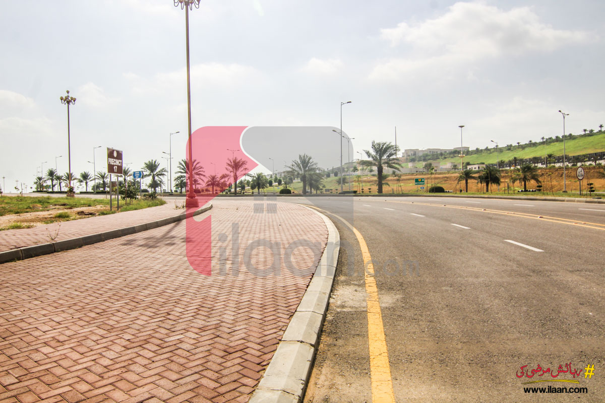 250 square yard plot for sale in Bahria Town Karachi