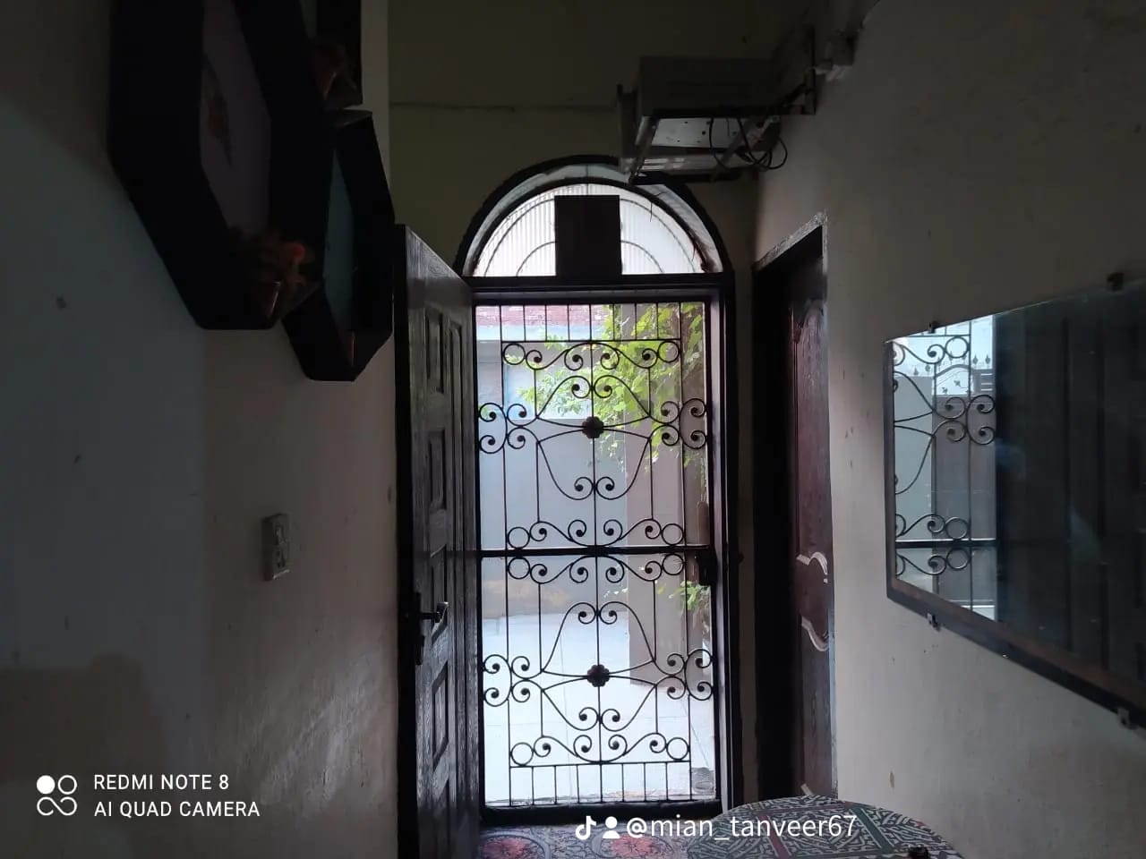 10 Marla House for Sale in Elite Town, Lahore