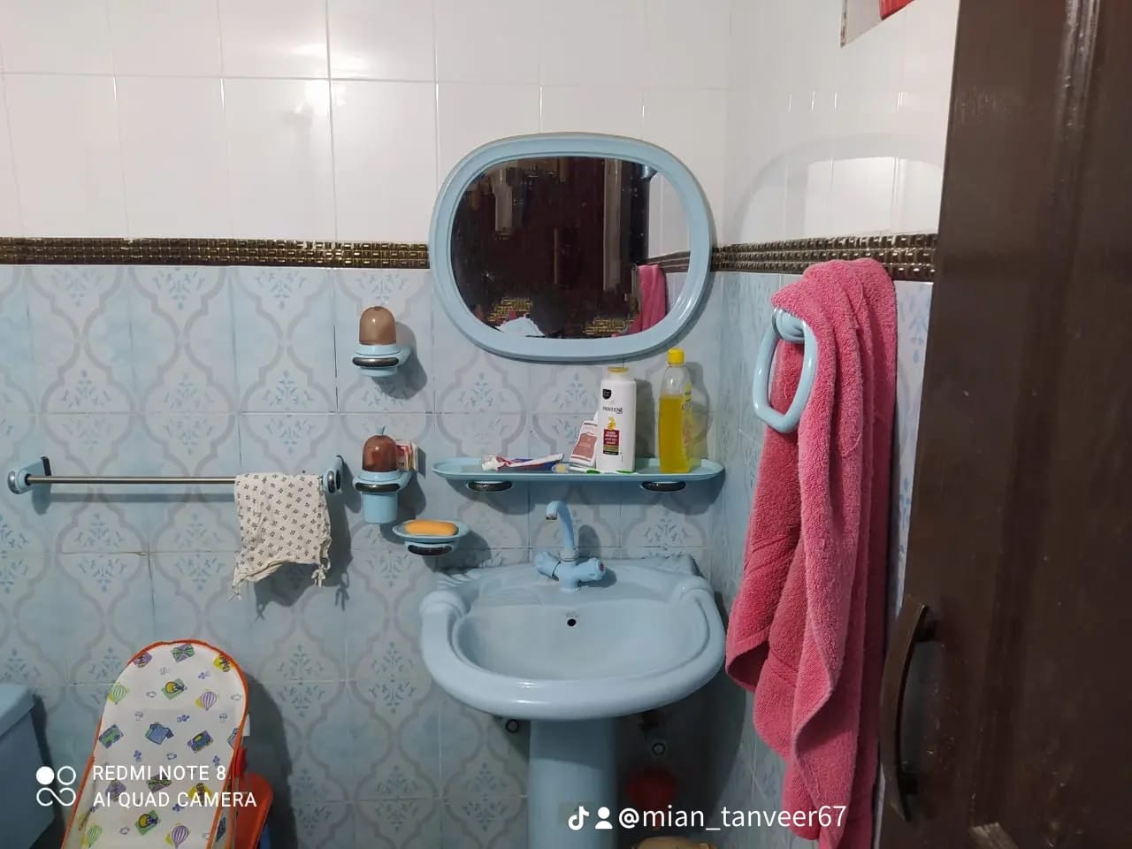 10 Marla House for Sale in Elite Town, Lahore