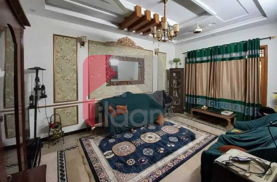 240 Sq.yd House for Sale in Lawyer's Society, Scheme 33, Karachi