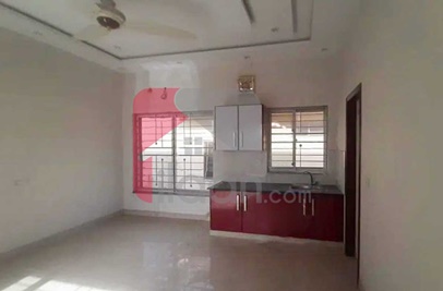 10 Marla House for Rent in Imperial Block, Paragon City, Lahore