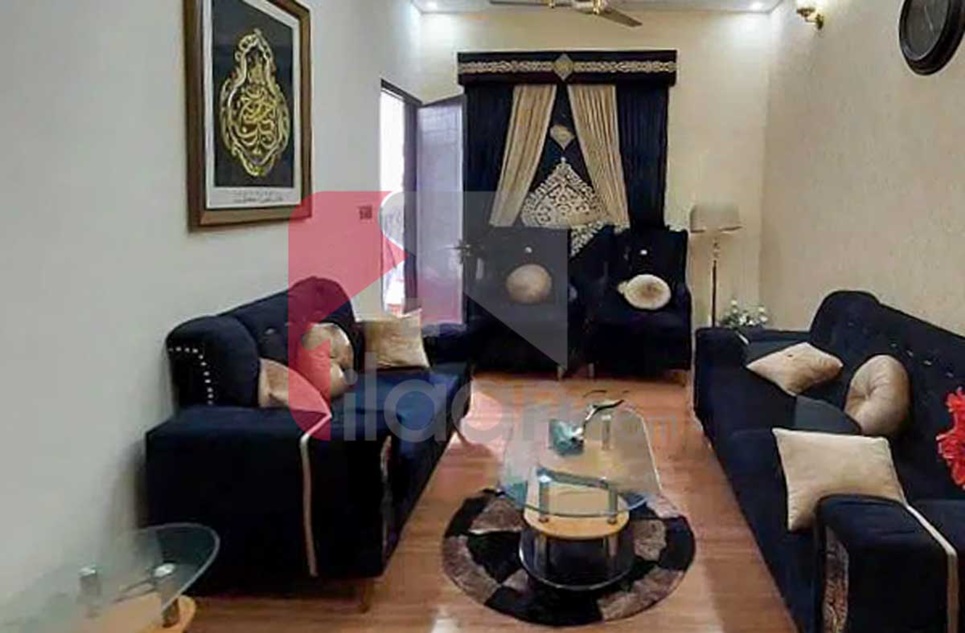 200 Sq.yd House for Sale (First Floor) in Block 2, Gulistan-e-Johar, Karachi