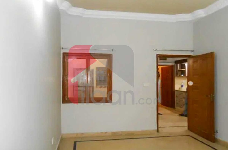 120 Sq.yd House for Sale (First Floor) in Gulistan-e-Johar, Karachi