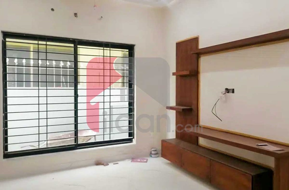 10 Marla House for Rent (First Floor) in Pace Woodlands, Bedian Road, Lahore