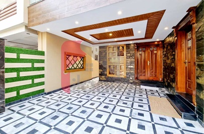 10 Marla House for Sale in Sector E, Bahria Town, Lahore