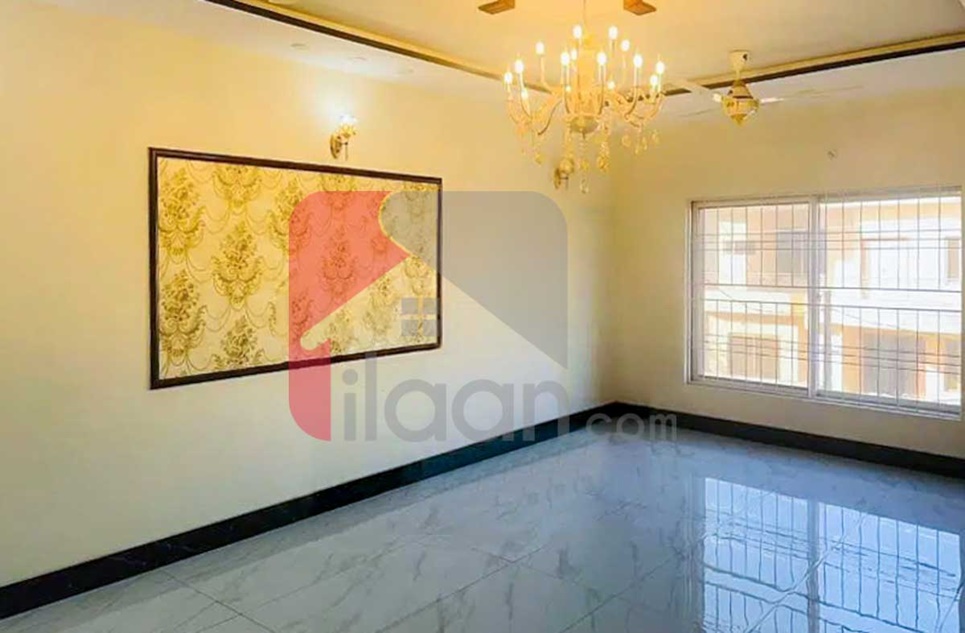 8 Marla Lower Portion for Rent in Military Accounts Housing Society, Lahore