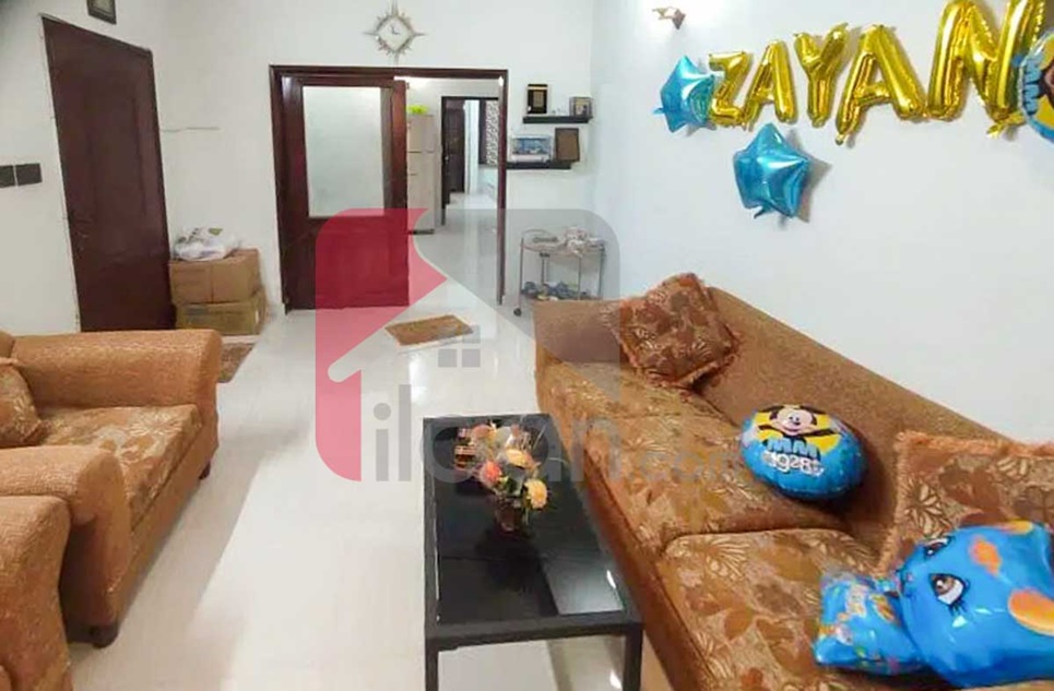 240 Sq.yd House for Sale (First Floor) in Block 13D-1, Gulshan-e-iqbal, Karachi
