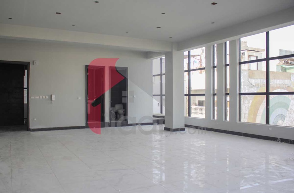 2200 Sq.ft Office for Rent (Third Floor) in Jami Commercial Area, Phase 7, DHA Karachi