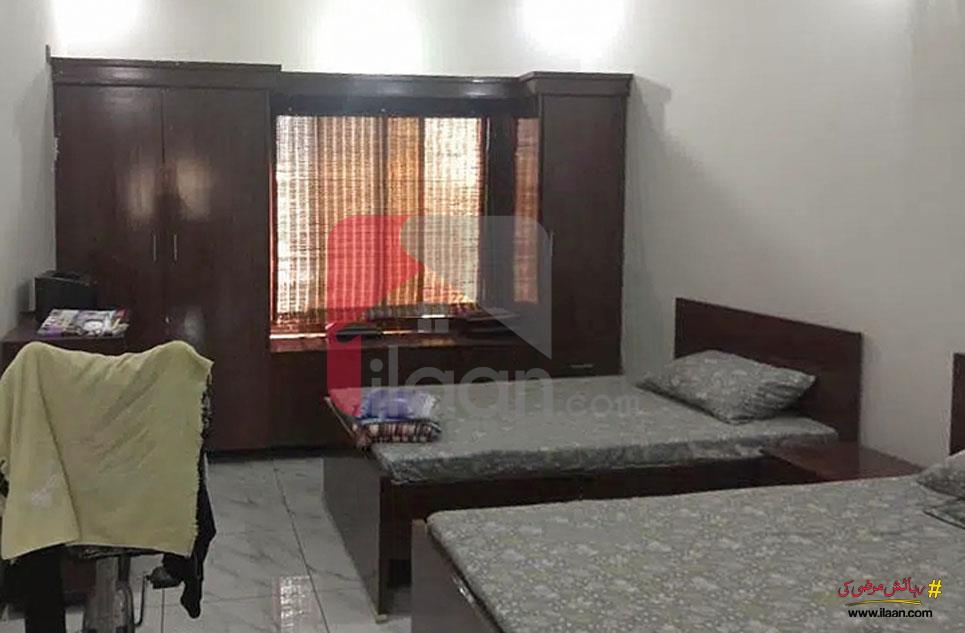 200 Sq.yd House for Sale (First Floor) in Block 7, Gulistan-e-Johar, Karachi