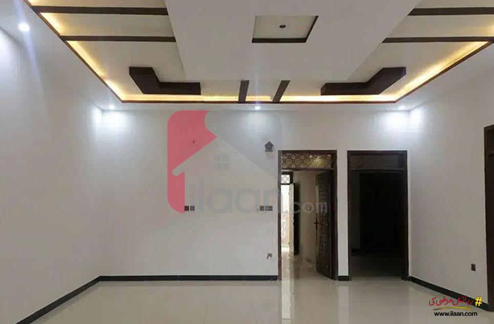 240 Sq.yd House for Sale (First Floor) in Block 7, Gulshan-e-iqbal, Karachi
