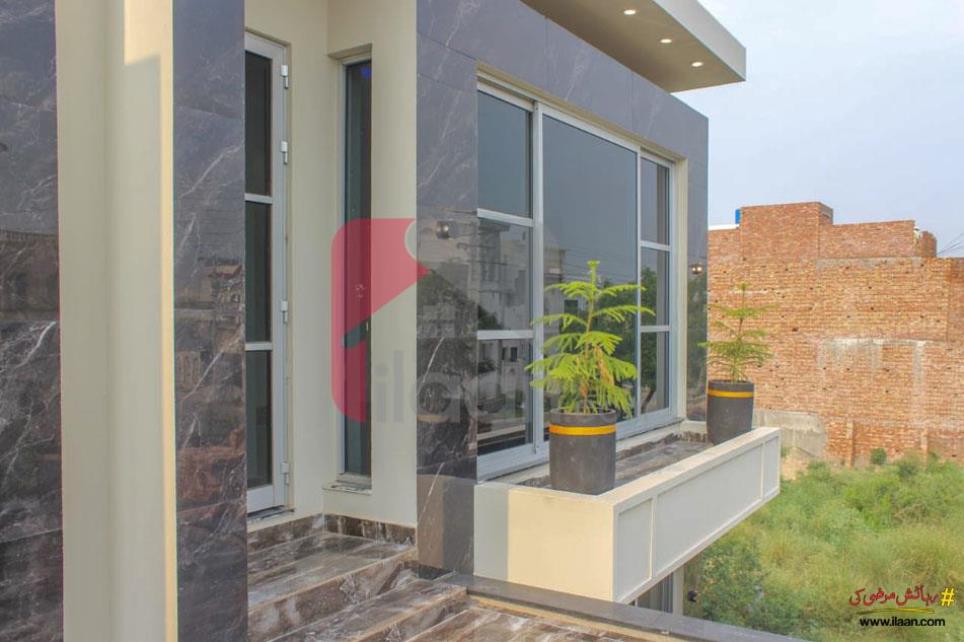 10 Marla house for Sale in Formanites Housing Scheme, Lahore