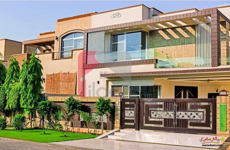 18 Marla House for Sale in Bankers Avenue Cooperative Housing Society, Lahore