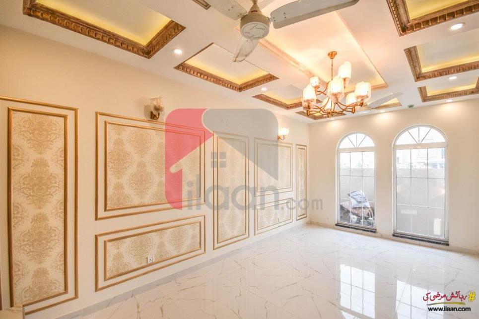 9 Marla House for Sale in Bankers Cooperative Housing Society, Lahore