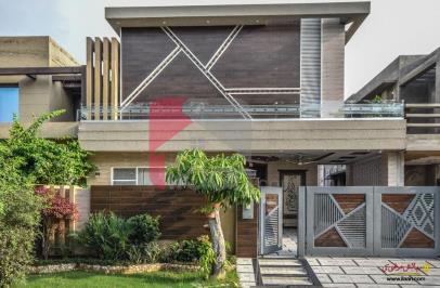 9 Marla House for Sale in Bankers Cooperative Housing Society, Lahore