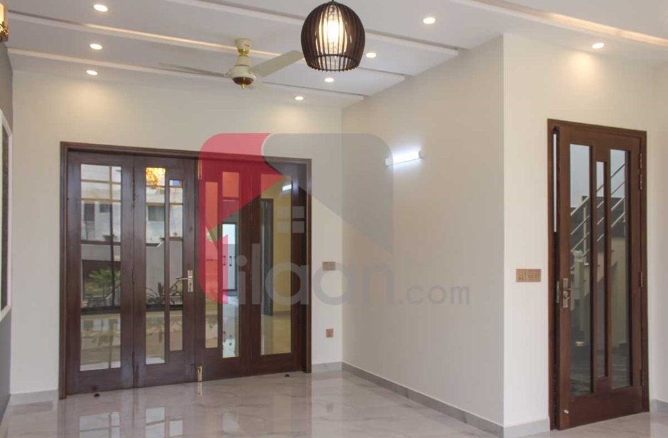 10 Marla House for Sale in Block E, Formanites Housing Scheme, Lahore