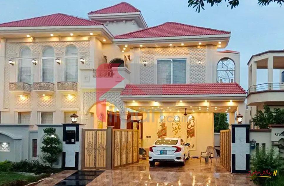 15 Marla House for Sale in DC Colony, Gujranwala