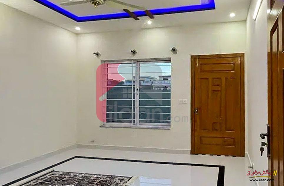 10 Marla House for Sale in G-13, Islamabad