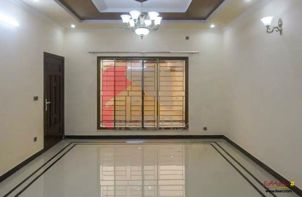 1.2 Kanal House for Sale in I-8/2, I-8, Islamabad