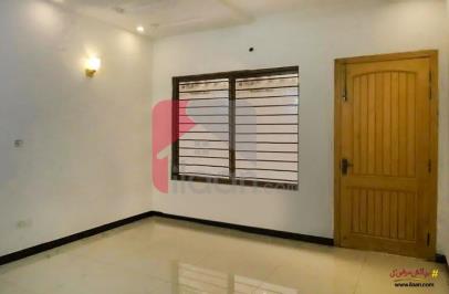 12.4 Marla House for Rent (First Floor) in I-8/2, I-8, Islamabad