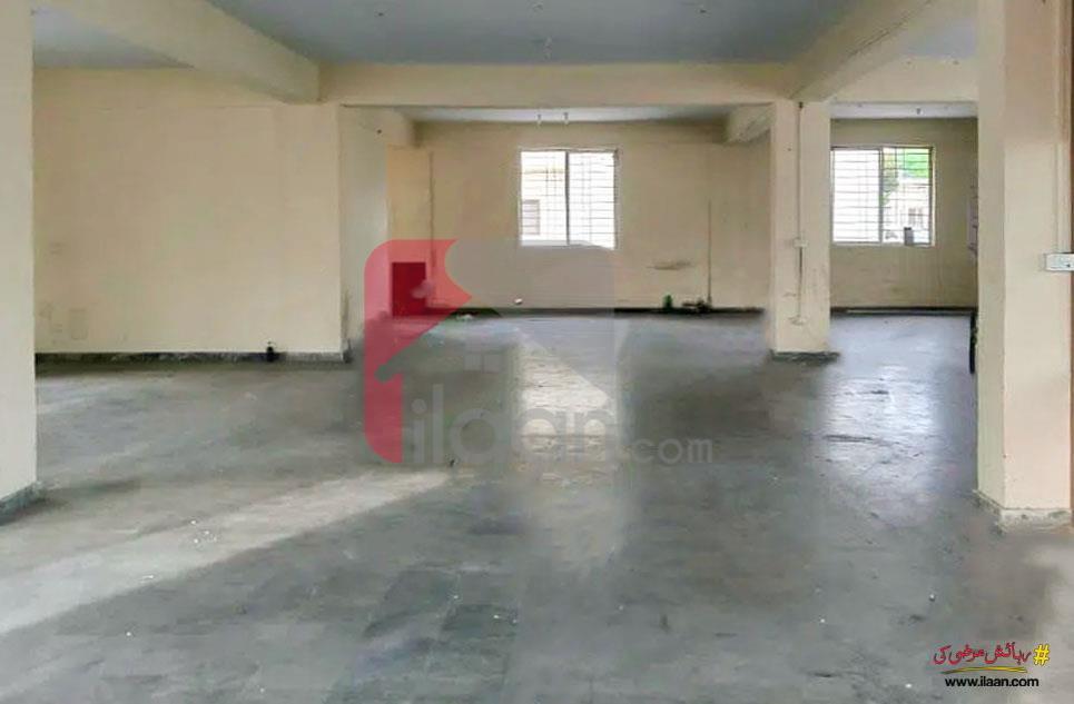 5.555 Kanal Building for Rent in I-10, Islamabad