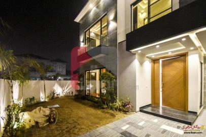18 Marla House for Sale in Bankers Avenue Cooperative Housing Society, Lahore