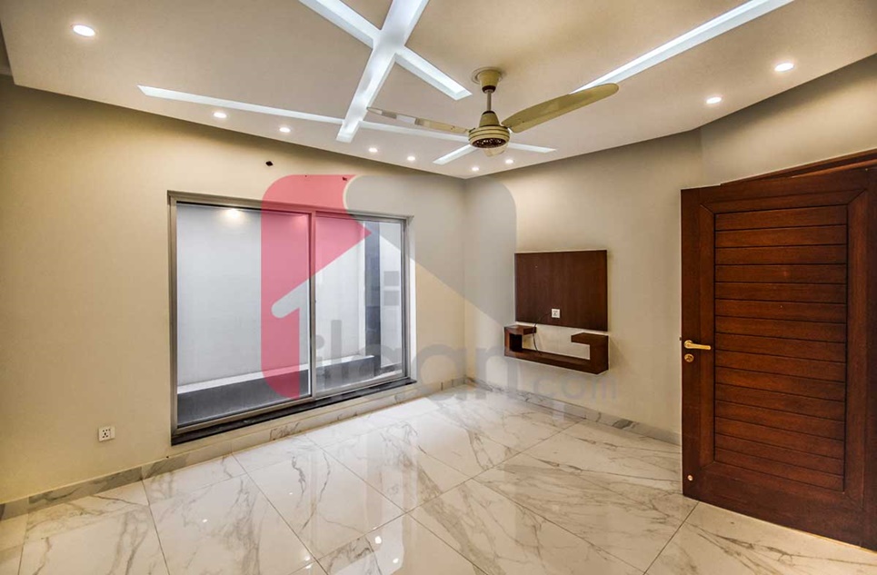 8 Marla House for Sale in Phase 6, DHA Lahore