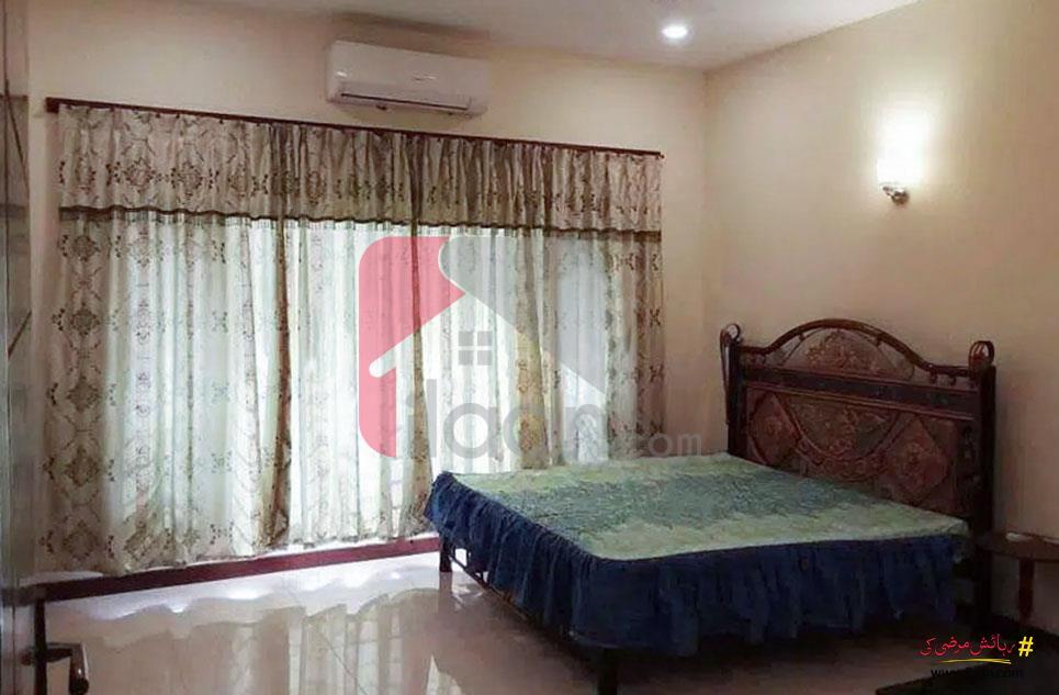 Room for Rent in Phase 5, DHA Karachi