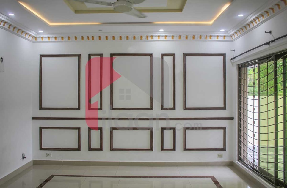 1 Kanal House for Sale in Block G, Phase 5, DHA Lahore