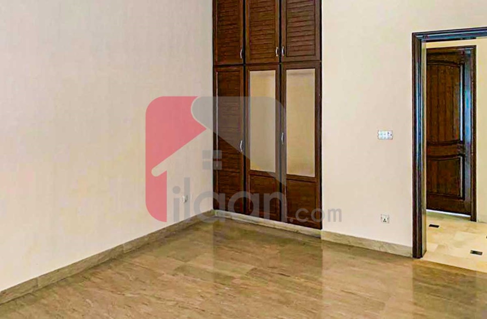 1 Kanal House for Sale in Block C, Phase 5, DHA Lahore