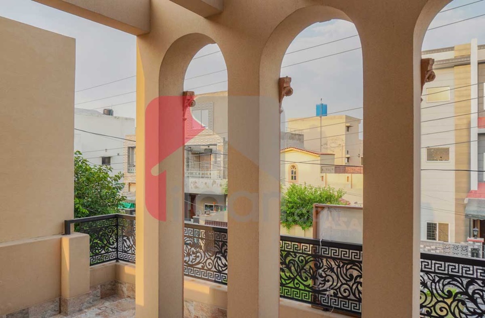 10 Marla House for Sale in Block M, Valencia Housing Society, Lahore
