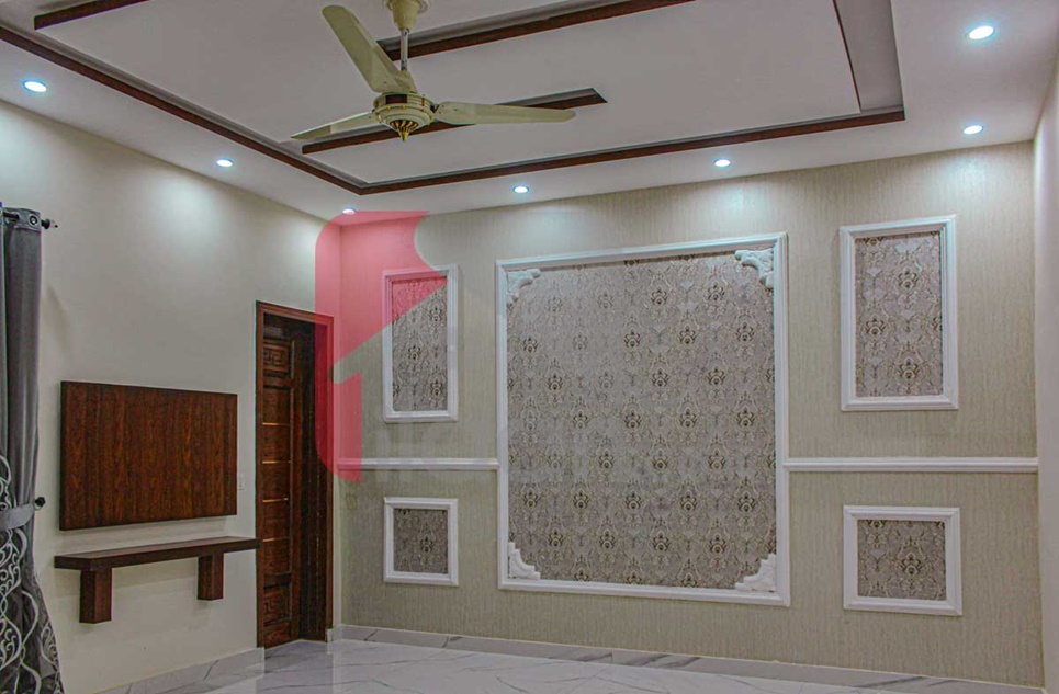 1 Kanal House for Sale in Block E, PGECHS, Lahore
