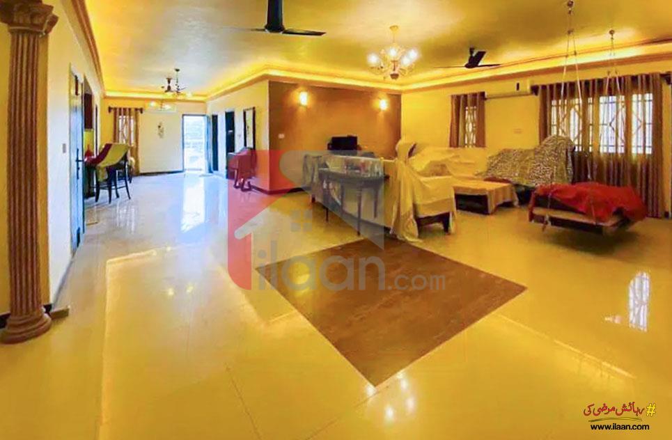 300 Sq.yd  House for Sale (First Floor) in PECHS, Karachi