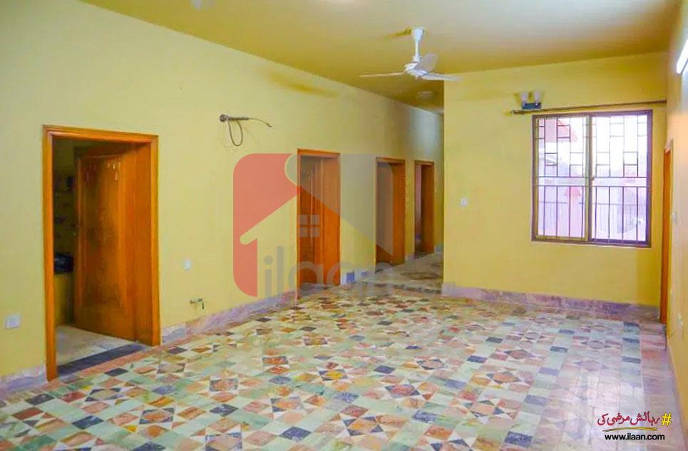 15 Marla House for Rent in Officers Colony, Susan Road, Faisalabad