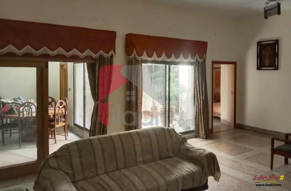 10.2 Marla House for Sale in Shahzad Colony, Faisalabad